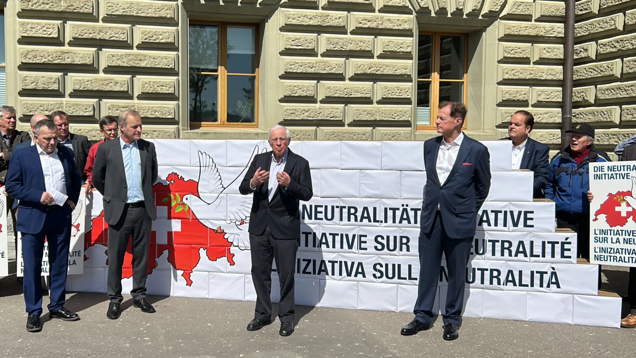 Bildbeschreibung | Quelle: Neutralitäts Initiative